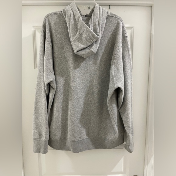 Nike Gray Men's Sweater with Small Stain - Picture 2 of 4